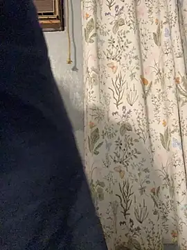 Miguel16i online show from March 8, 2025, 3:17 am