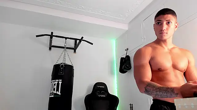 dan01  online show from September 16, 2025, 7:42 am