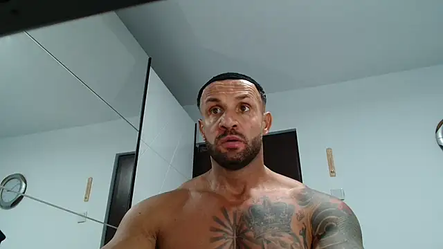 Magnificmuscles89 online show from May 12, 2026, 11:51 am