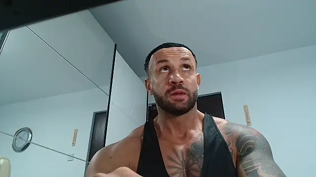 Magnificmuscles89 online show from May 14, 2026, 10:55 am