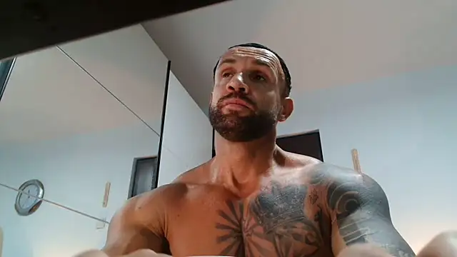 Magnificmuscles89 online show from May 24, 2026, 9:25 am