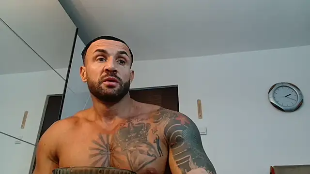 Magnificmuscles89 online show from May 29, 2026, 11:19 am
