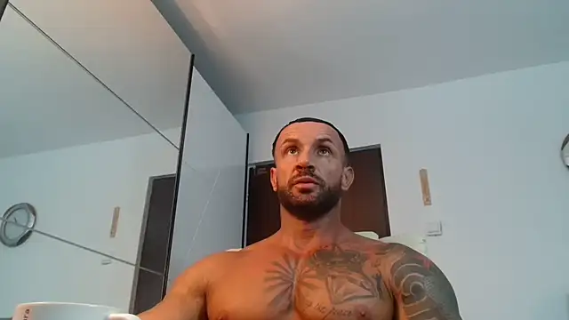 Magnificmuscles89 online show from July 16, 2026, 10:32 am