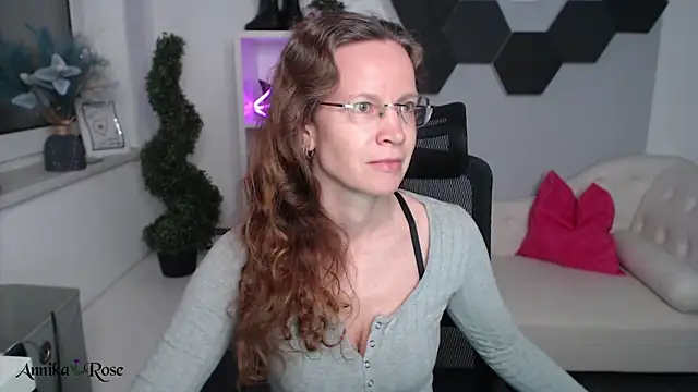 AnnikaRose online show from March 21, 2025, 8:08 pm