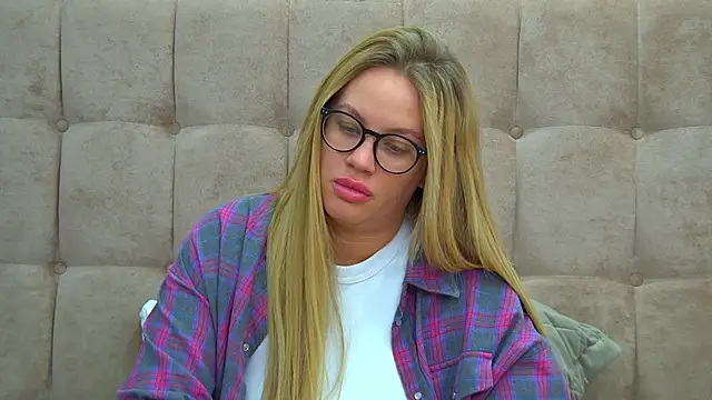 MariaNeumann online show from January 18, 2025, 3:31 am