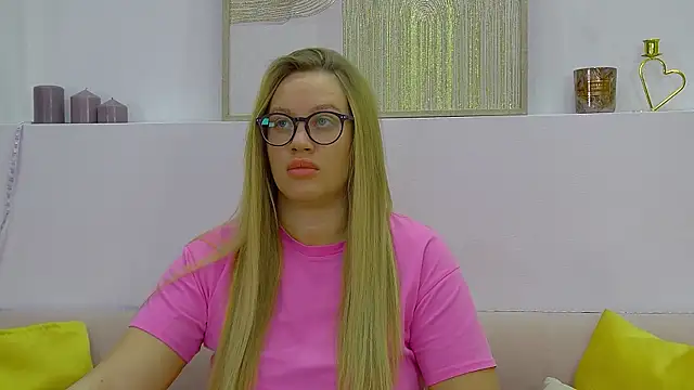 MariaNeumann online show from February 25, 2025, 7:31 am