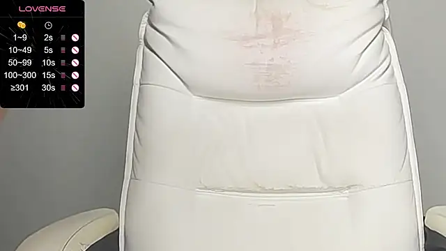 RRUUBBYYY online show from September 23, 2025, 6:44 pm