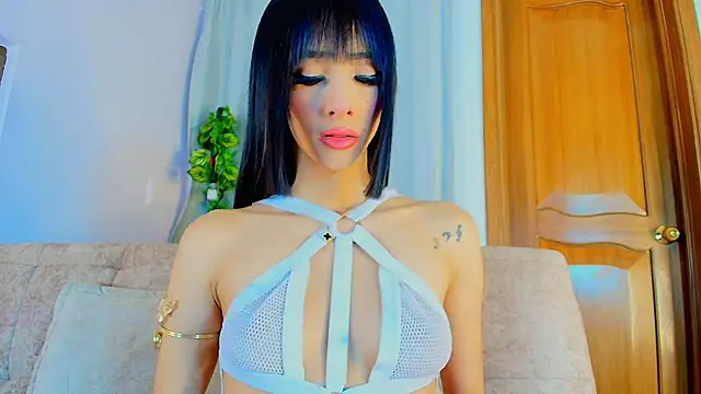 liccy hall online show from February 1, 2026, 11:42 am