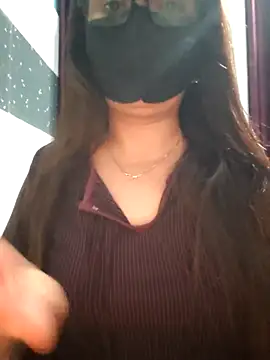 Aishwaryaa 69 online show from March 9, 2025, 4:11 pm