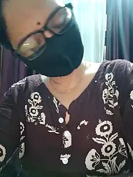 Aishwaryaa 69 online show from September 14, 2025, 4:33 am