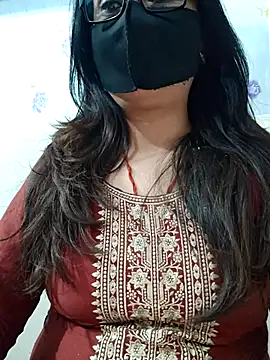 Aishwaryaa 69 online show from March 6, 2026, 8:55 am