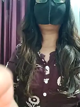 Aishwaryaa 69 online show from April 21, 2026, 2:26 am