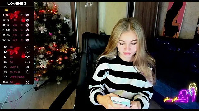  NigoNika online show from December 12, 2024, 12:22 pm