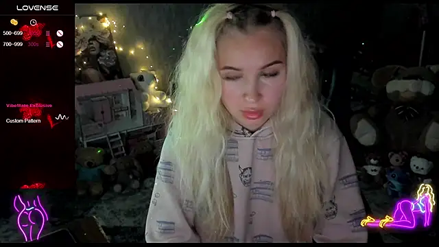  NigoNika online show from April 22, 2026, 7:37 pm