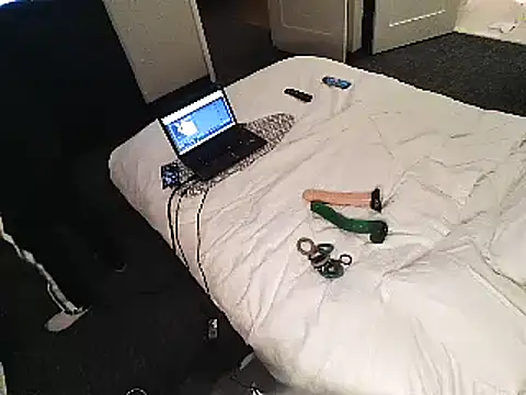 Jacknjimmyjohn online show from December 11, 2024, 12:55 pm