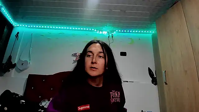 Sweet-Suck69 online show from December 31, 2024, 5:33 am