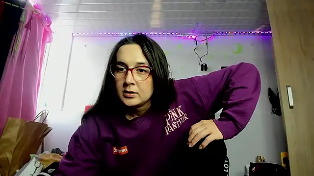 Sweet-Suck69 online show from March 21, 2025, 8:50 pm