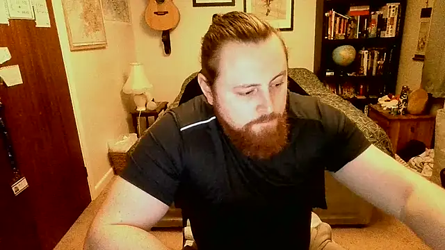 Hairy Guy30 online show from January 7, 2025, 11:24 pm