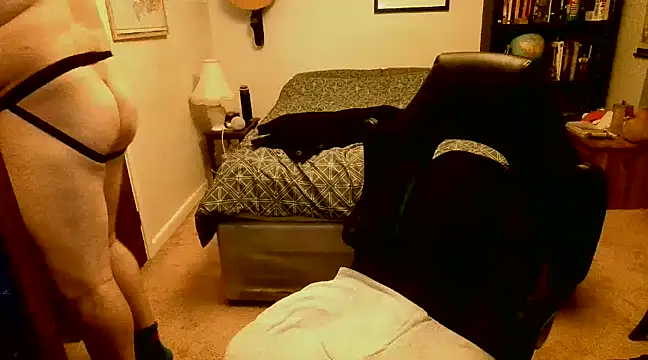 Hairy Guy30 online show from January 31, 2025, 1:01 am