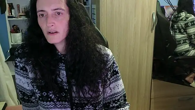 MemiKouki online show from April 14, 2026, 3:40 pm