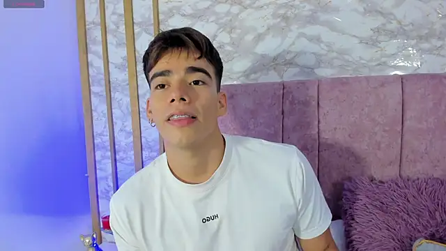 its liam18 online show from February 9, 2025, 9:39 pm