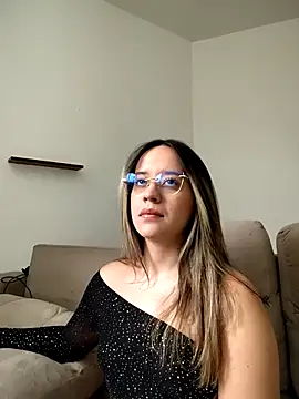 Snapshot of Dani_javi chatting on June 13, 2026, 7:23 pm Dani javi online show from June 13, 2026, 7:23 pm