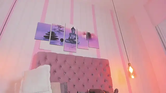 Sophia turneer online show from February 5, 2025, 8:32 am