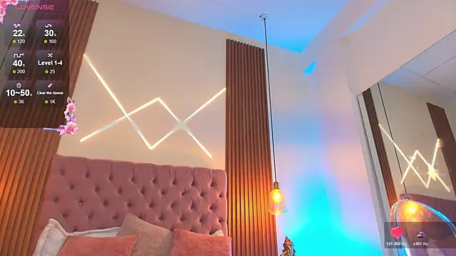 Sophia turneer online show from October 19, 2025, 9:48 pm