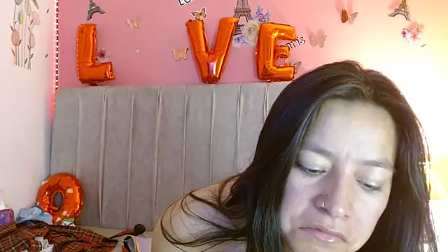 monickhot303av online show from February 28, 2025, 9:47 am