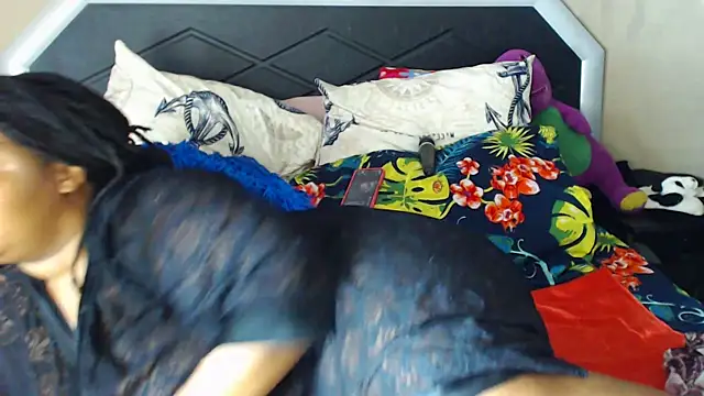 Snapshot of Bulkyyass chatting on October 15, 2025, 5:29 am Bulkyyass online show from October 15, 2025, 5:29 am