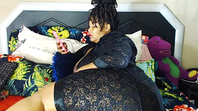 Snapshot of Bulkyyass chatting on November 30, 2025, 6:39 am Bulkyyass online show from November 30, 2025, 6:39 am