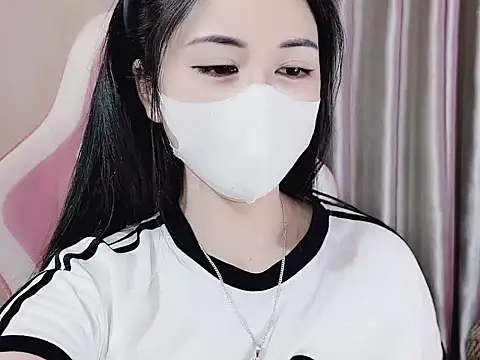  Lygn   online show from February 4, 2025, 9:10 pm