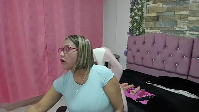 elizabeth mature23 online show from January 7, 2025, 1:14 pm