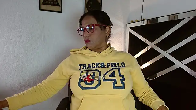 elizabeth mature23 online show from October 23, 2025, 12:59 pm