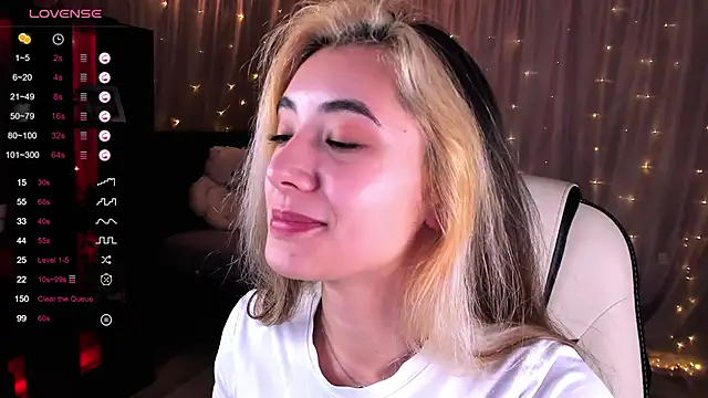 DarlaLike online show from February 7, 2025, 5:10 am