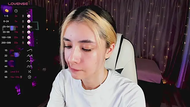 DarlaLike online show from February 27, 2025, 10:15 am