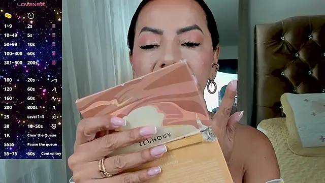 veronika naughty online show from January 18, 2025, 3:05 pm