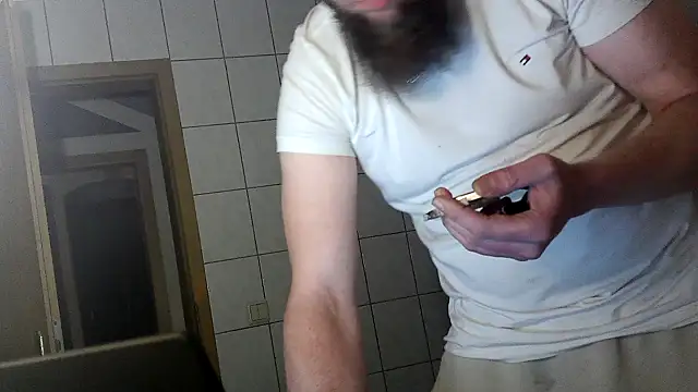 donhulio482 online show from September 18, 2025, 1:18 am