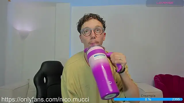 niico 18 online show from January 30, 2025, 5:52 am