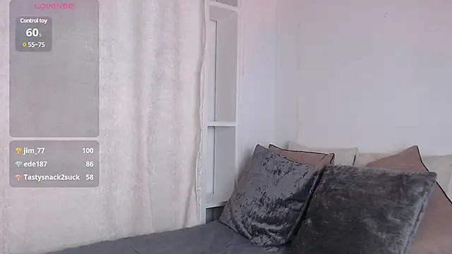 madisex s online show from March 17, 2025, 6:32 pm