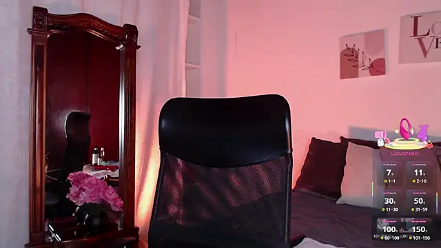 madisex s online show from October 1, 2025, 12:55 pm