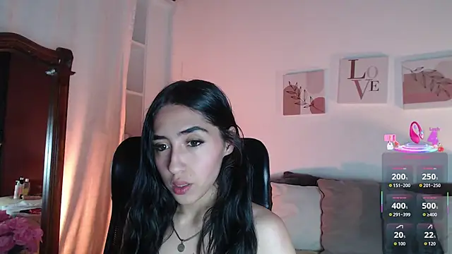 madisex s online show from October 3, 2025, 12:24 pm