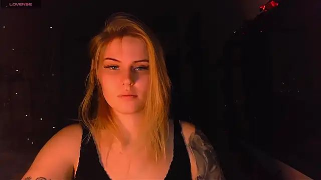 VoluptuousDreams online show from February 1, 2025, 3:07 pm