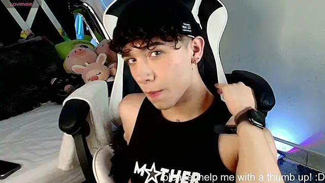 Snapshot of Niico_Cruz chatting on December 14, 2024, 7:07 am Niico Cruz online show from December 14, 2024, 7:07 am