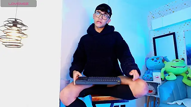 Snapshot of Niico_Cruz chatting on March 2, 2025, 4:07 am Niico Cruz online show from March 2, 2025, 4:07 am