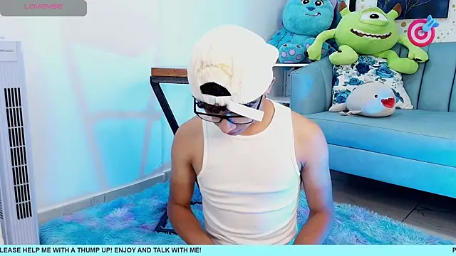 Snapshot of Niico_Cruz chatting on March 6, 2025, 5:11 pm Niico Cruz online show from March 6, 2025, 5:11 pm