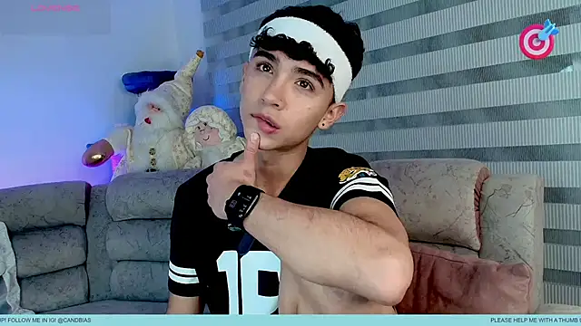 Snapshot of Niico_Cruz chatting on December 4, 2025, 11:02 pm Niico Cruz online show from December 4, 2025, 11:02 pm