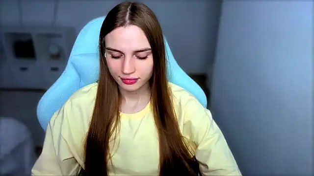 StellaLawless online show from September 10, 2025, 8:31 pm