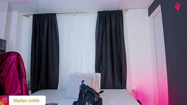 MarilynSmIith online show from September 12, 2025, 11:43 am