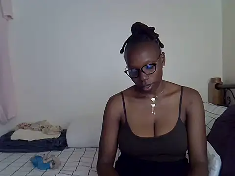 Sweet Bear online show from March 10, 2025, 6:56 pm